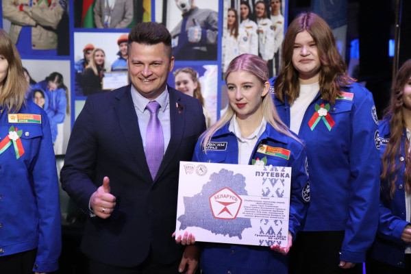 photo_5312032534449742561_y