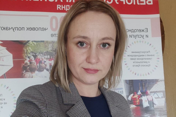 photo_5318990969879782905_y