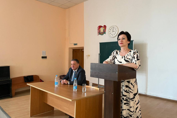 photo_5341751698093371202_y