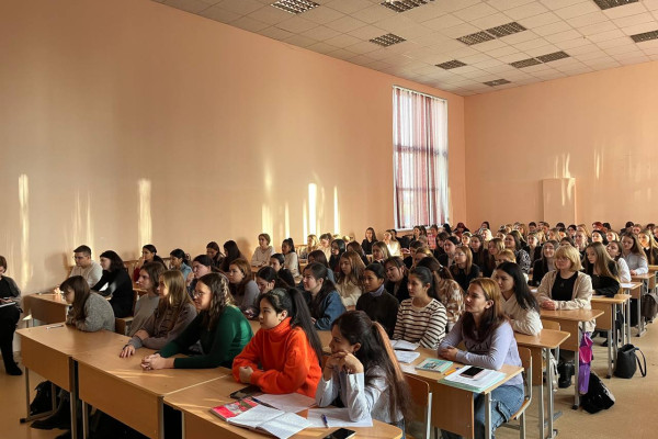 photo_5341751698093371206_y