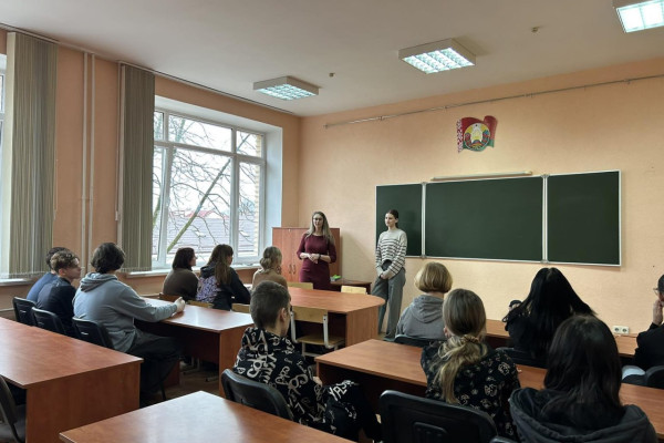 photo_5359751403519732829_y