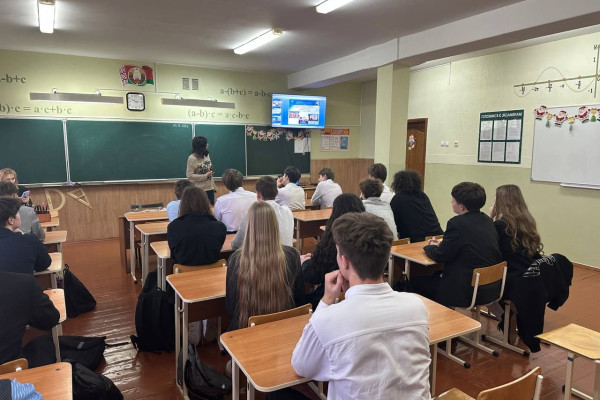 photo_5373109353105713142_y