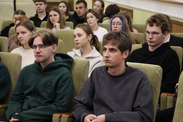 photo_5388619618177901678_y