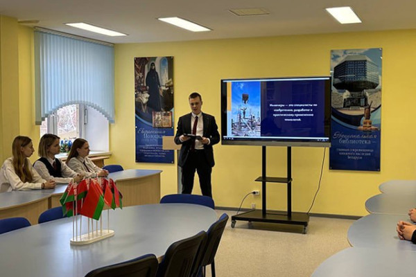 photo_5411543194371483514_x