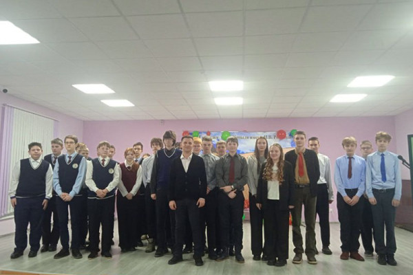 photo_5411543194371483516_x