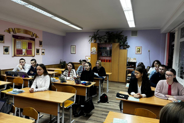 photo_5411543194371483519_y