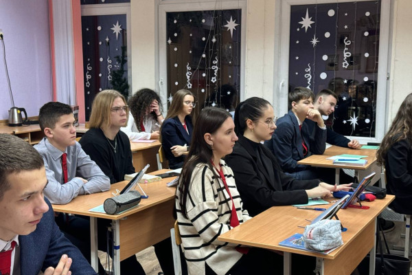 photo_5411543194371483520_y