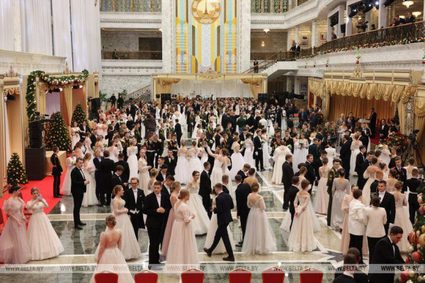 photo_5429433571405331172_y