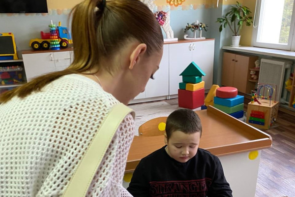 photo_5434102978245159566_y