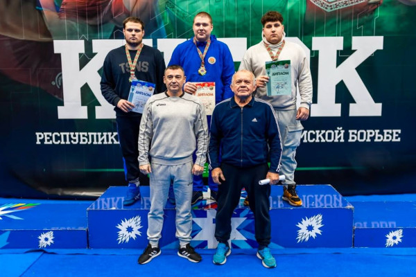 photo_5442963379812689583_y