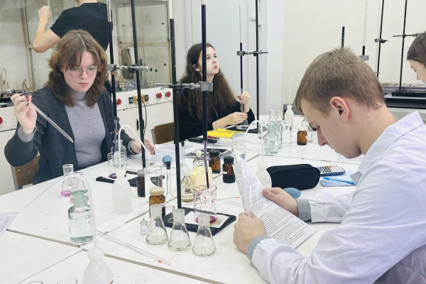 photo_5197393367623919807_y