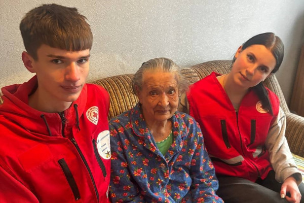 photo_5202034852881360814_y