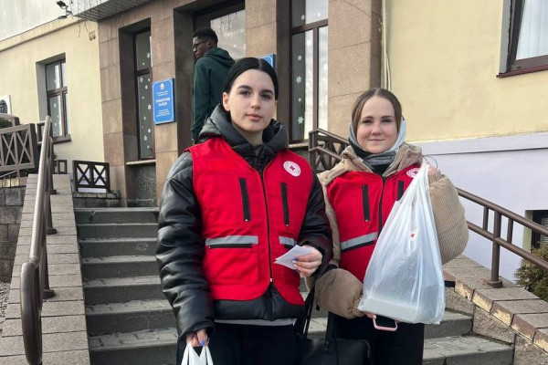 photo_5202034852881360815_y