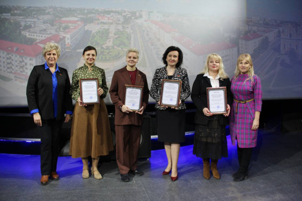 photo_5202034852881361495_y