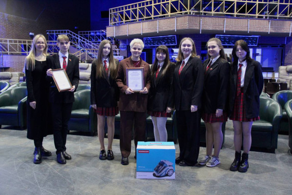 photo_5202034852881361496_y