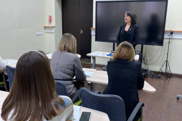 photo_5206588884014722362_y