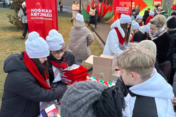 photo_5213419763211037061_y