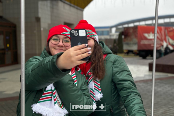 photo_5213419763211037062_y