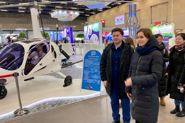 photo_5226633857162406050_y