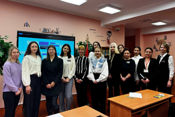 photo_5253856309072226237_y