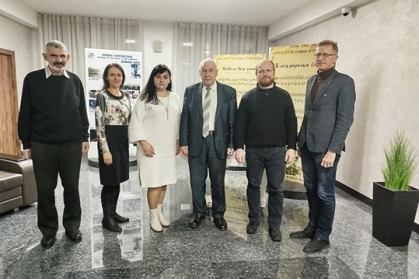 photo_5274020957188648083_x