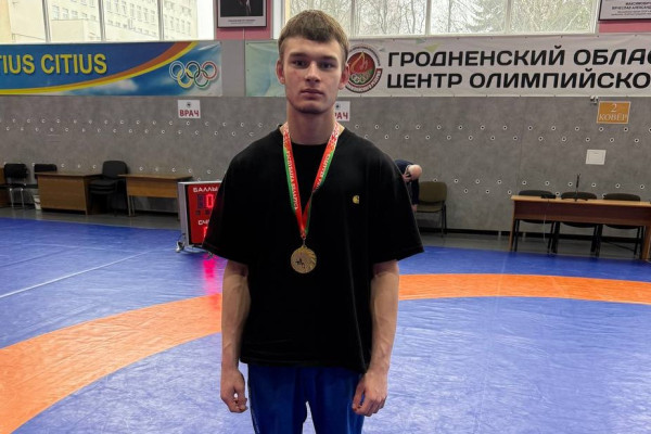 photo_5269297154588011373_y