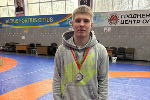 photo_5269297154588011375_y