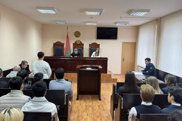 photo_5287438370596842071_y