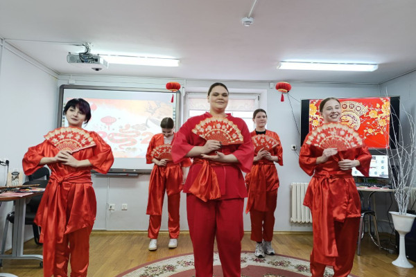 photo_5287737171471624230_y