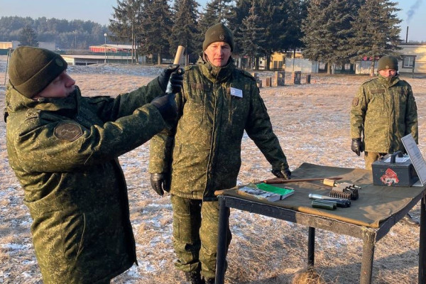 photo_5292173305752710905_y