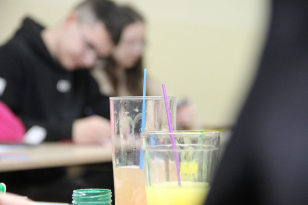 photo_5298854874705947488_y