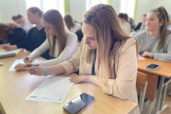 photo_5314685467029007679_y