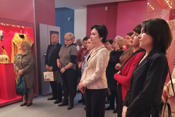 photo_5382237936726174822_y