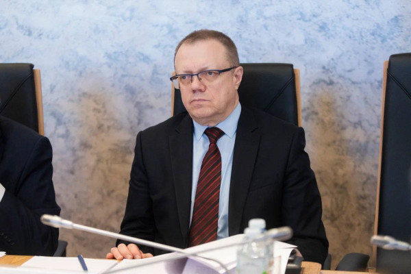 photo_5415633003964658197_y