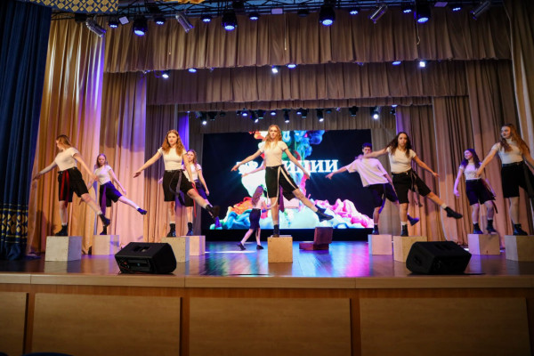 photo_5440480575182994772_y