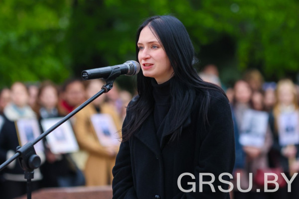 photo_5253836290229661309_y