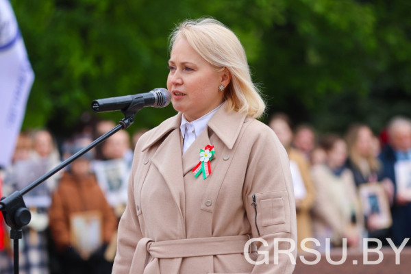 photo_5253836290229661310_y