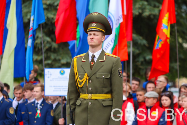 photo_5253836290229661314_y