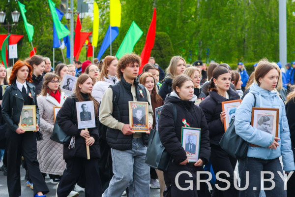 photo_5253836290229661319_y