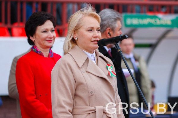 photo_5253836290229661347_y