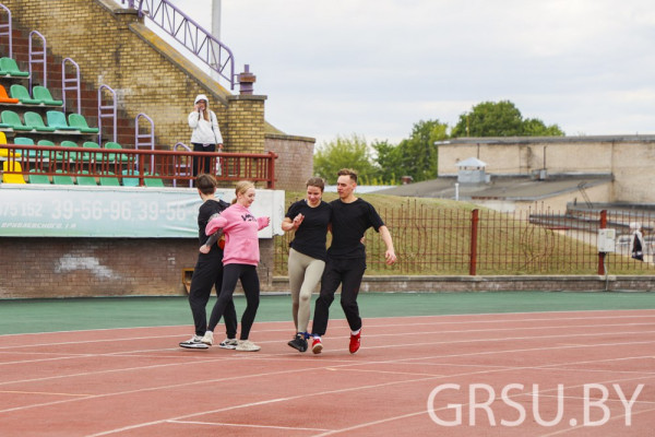 photo_5253836290229661374_y