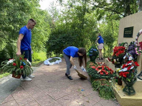 ФОТОФАКТ: Студенты ГрГУ имени Янки Купалы приняли участие в Республиканской акции #ЗаДело