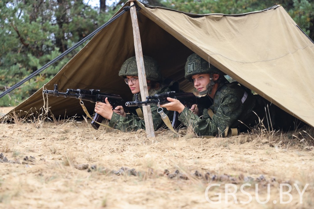 Курсанты военного факультета ГрГУ имени Янки Купалы проходят начальную профессиональную подготовку