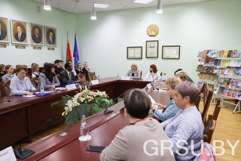 Міжнародны навукова-метадычны форум прайшоў у Купалаўскім універсітэце: глыбокі погляд на гісторыю Азіі і Афрыкі