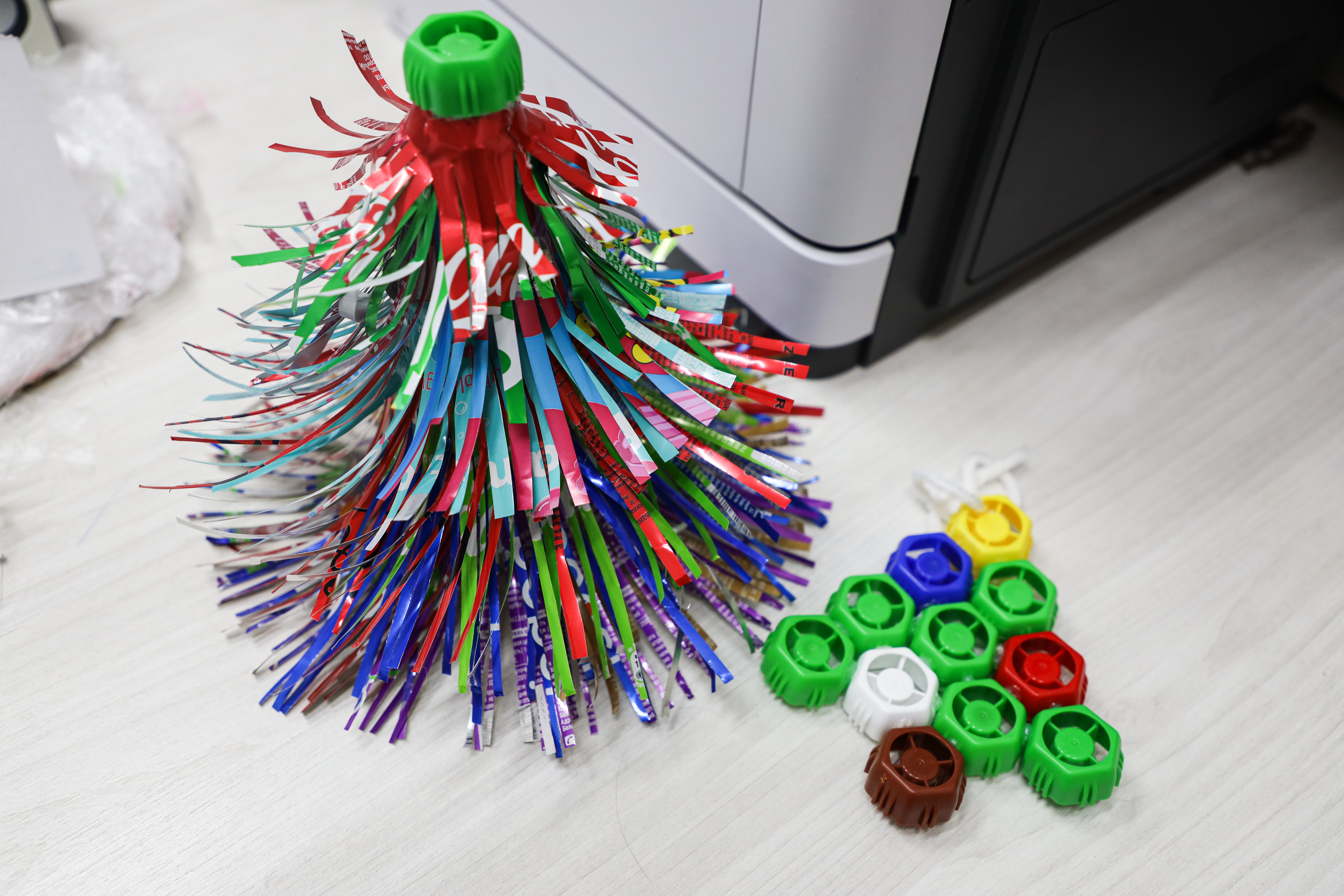 Обучающиеся и работники Купаловского университета приглашаются стать участниками конкурса «ЭкоЕлка – 2025»