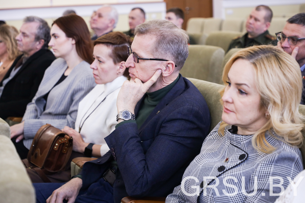 Ректор Купаловского университета Ирина Китурко провела совещание с заведующими кафедрами